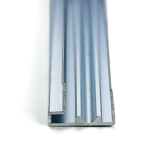 U Profiel Aluminium voor de sluiting van de onderzijde van 16 mm polycarbonaat platen voor aanzicht